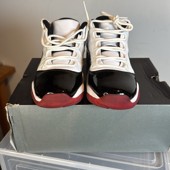 Size 6.5Y - Jordan 11 Retro Low Concord-Bred - Picture 2 of 7